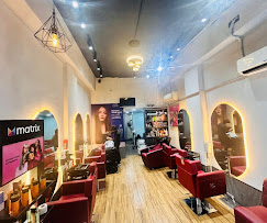 Unisex Salon & Hair Styling in Goregaon