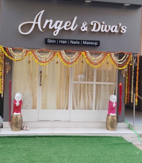 Luxurious Salon in Belapur - Angel n Divas Interior